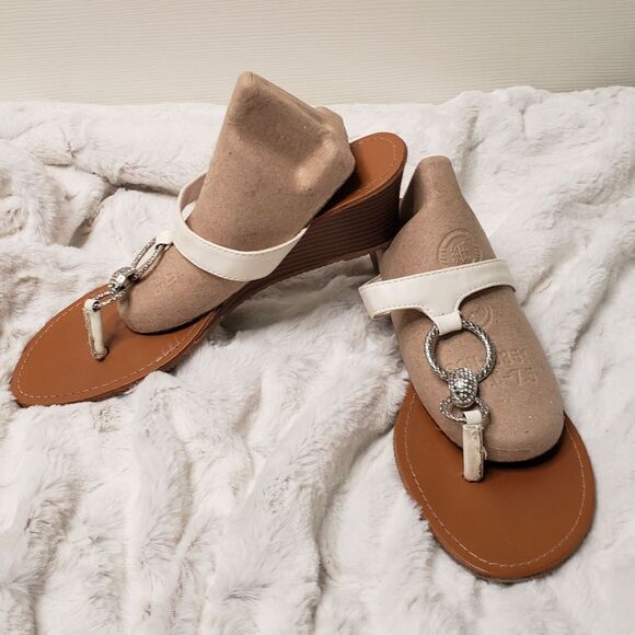 Bamboo Sandals   - Picture 2 of 10